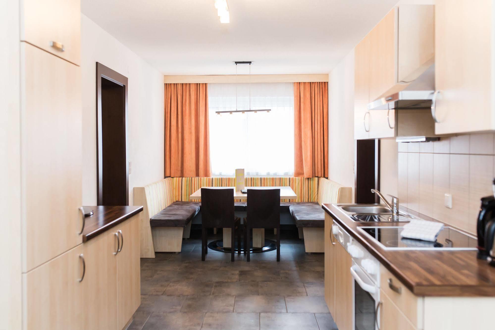 Apartment A Casa Kristall